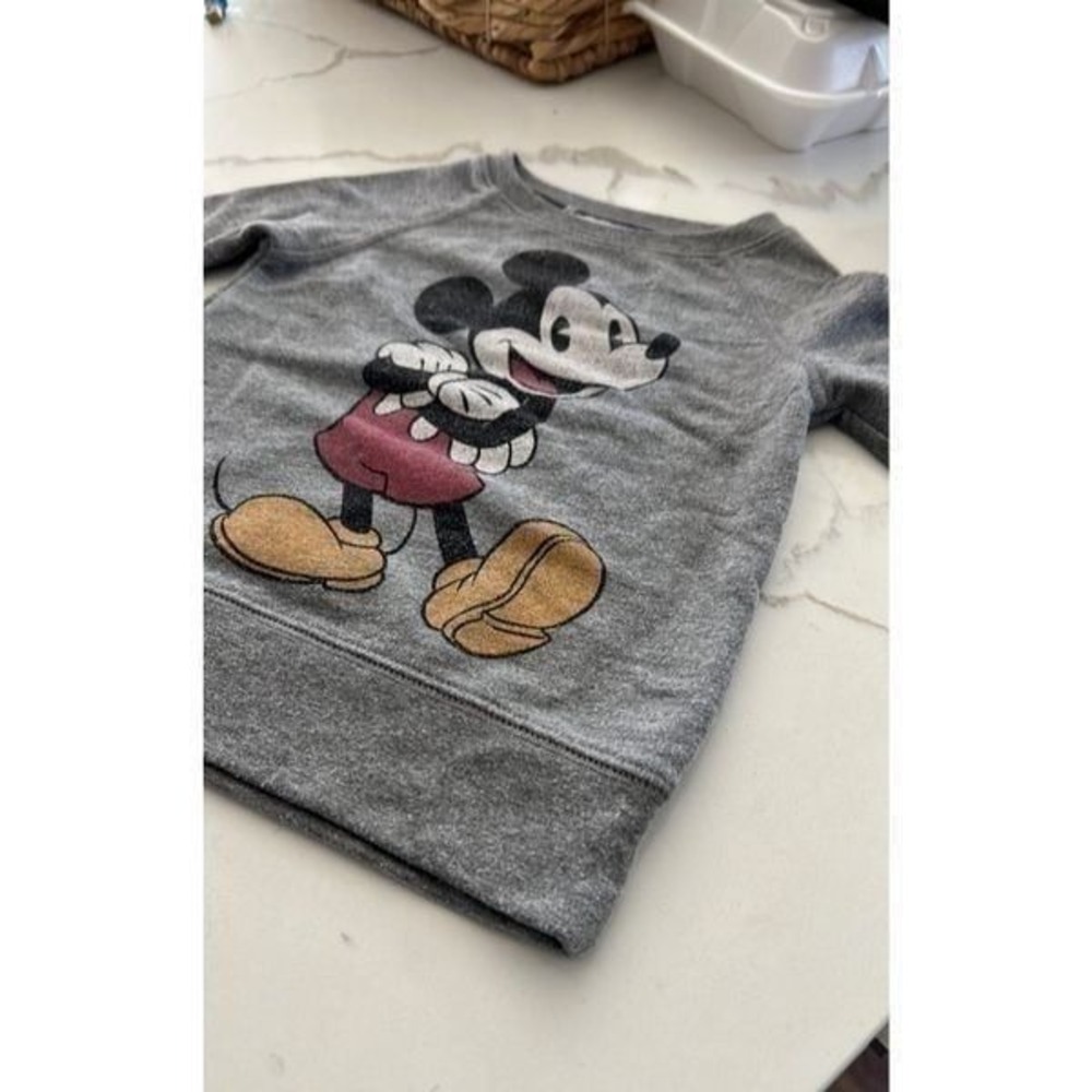 Peek Mickey sweatshirt size 2-3 boys Disney‎